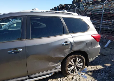 2018 Nissan Pathfinder Sv z USA, uszkodzony, nr VIN 5N1DR2MN7JC639271